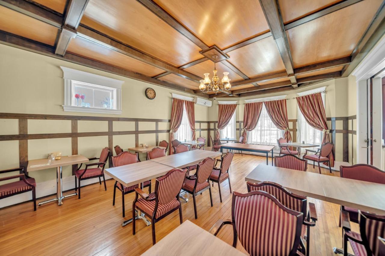 Marmora And Lake Inn And Victorian Diner Dış mekan fotoğraf